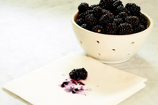 Blackberries in kitchen